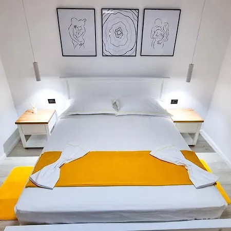 Apartment 'the Yellow' Berat